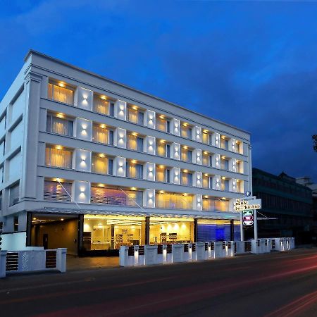 Hotel Renai Sreekrishna Guruvāyūr Exterior foto