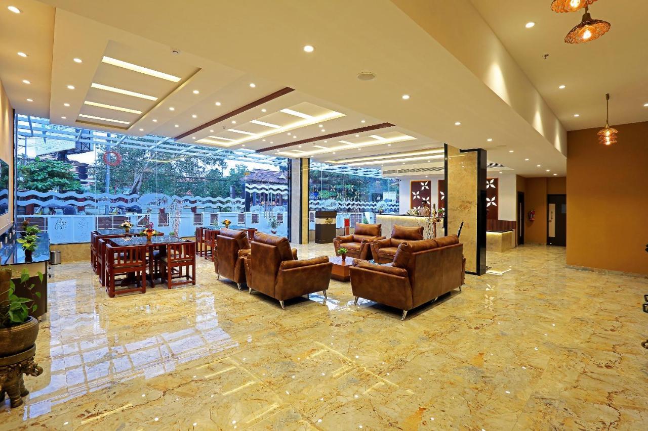 Hotel Renai Sreekrishna Guruvāyūr Exterior foto