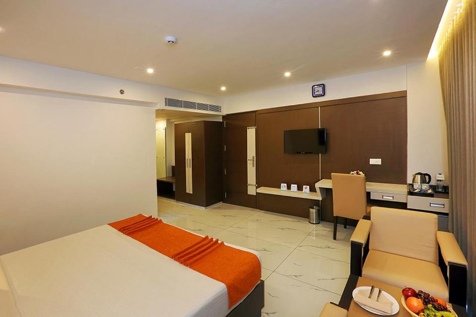 Hotel Renai Sreekrishna Guruvāyūr Exterior foto